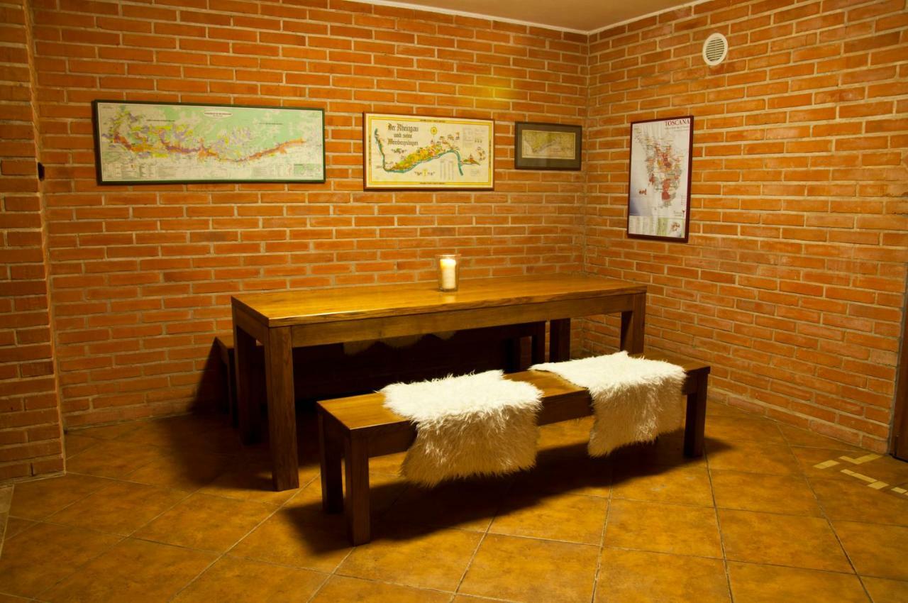 Penzion Krasny Sklep Znojmo Exteriör bild