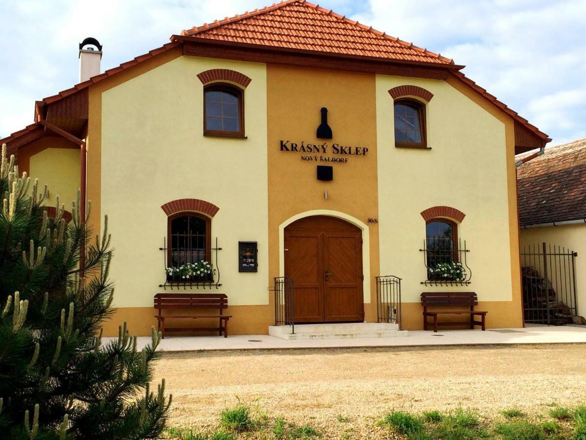 Penzion Krasny Sklep Znojmo Exteriör bild